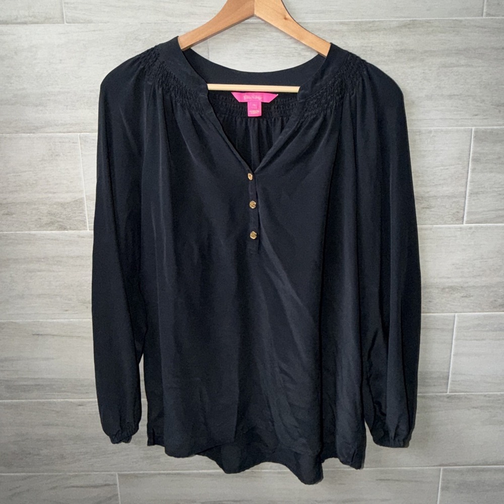 Lilly Pulitzer Elsa Silk V-Neck Blouse Women's Size Medium Black Smocked Neck
